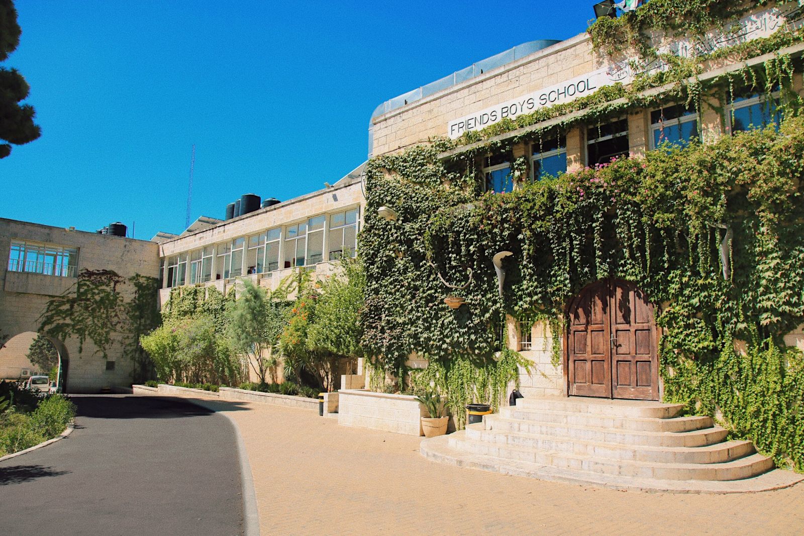 Ramallah Friends School Strengthens Security with Tiandy Smart Surveillance